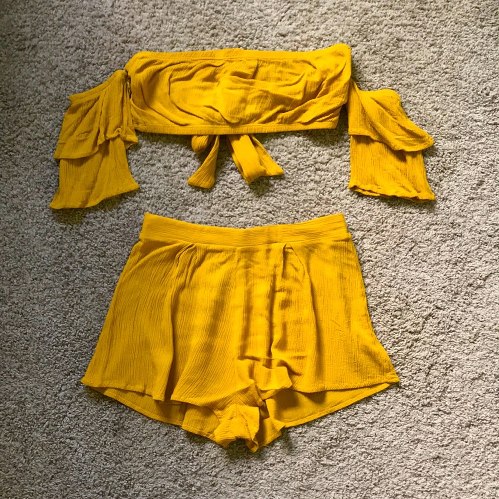 Gold 2-piece outfit